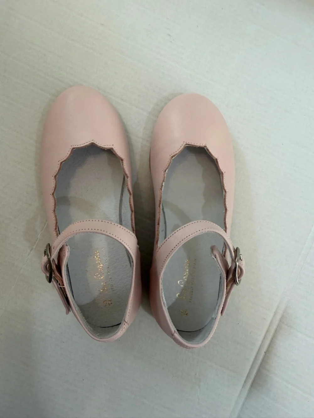 La Coqueta Blush Nappa Leather Scallop Mary Jane Shoes Girls Size 26 EU / US 9.5